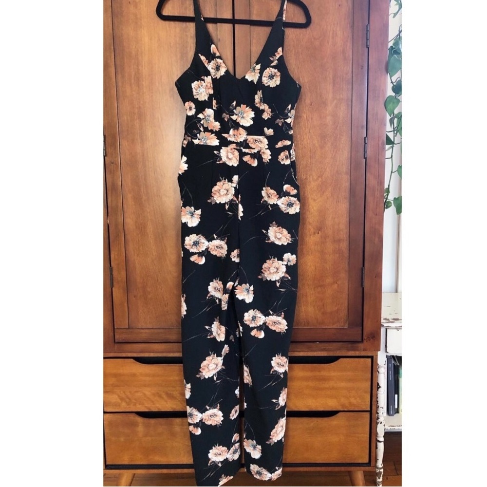 Floral Jumpsuit w/pockets